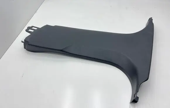BMW 2 F44 (B) pillar trim (bottom) 7475575