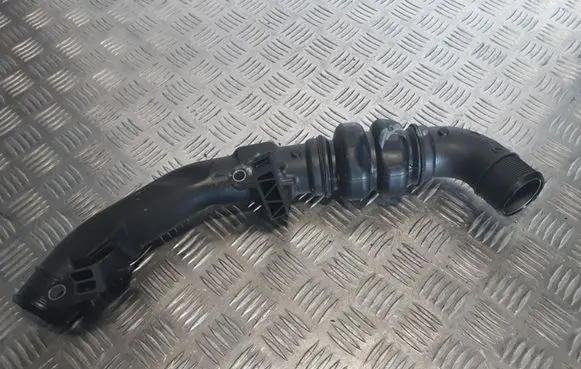 Ford Kuga II Turbo air intake inlet pipe/hose DS736C646FK
