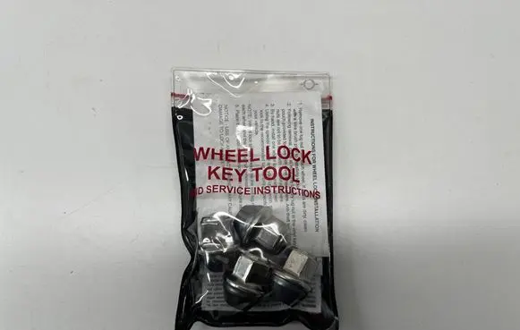 Ford Mustang VII Spare wheel bolt