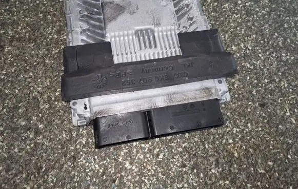 Audi Q5 SQ5 Engine control unit/module 8R0907559E