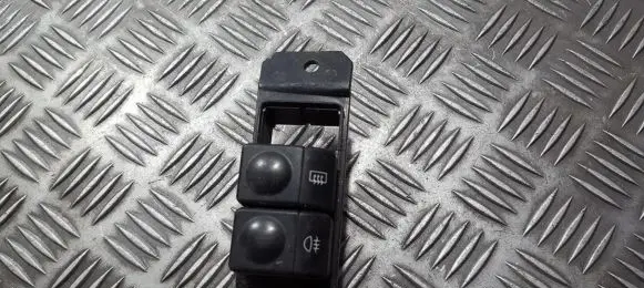 Hyundai Sonata Windscreen/window heater switch