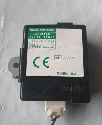 Toyota Avensis Verso Door control unit/module 8974144060
