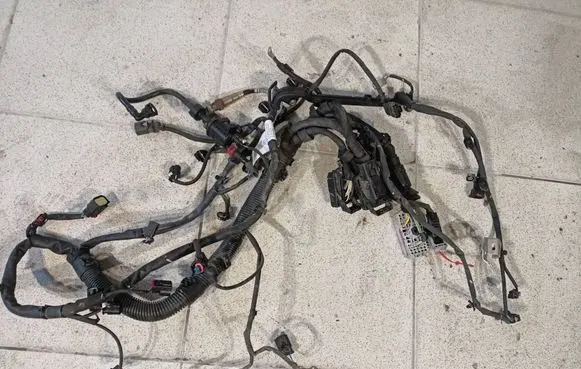 Chevrolet Cruze II Engine installation wiring loom 39066932