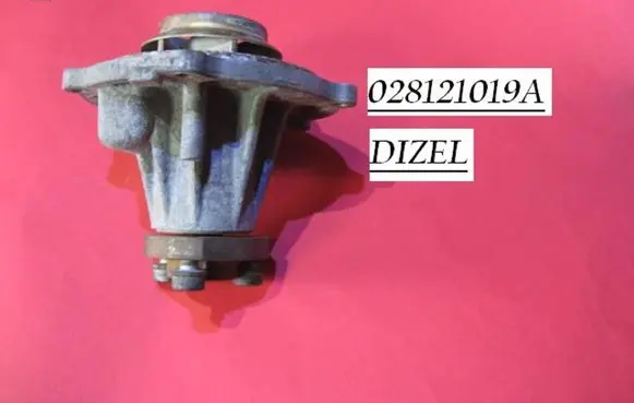 Volkswagen PASSAT B5 Water pump 028121019A