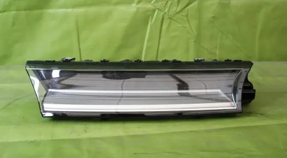 Volkswagen Transporter - Caravelle T7 Headlight/headlamp