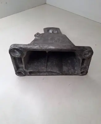 BMW 5 E60 E61 Engine mounting bracket 73681310 6761150 AC46000CF