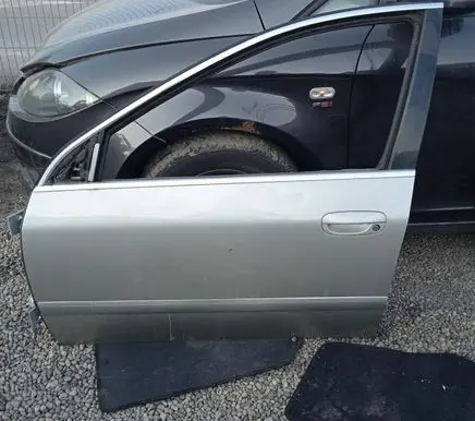 Peugeot 607 Front door