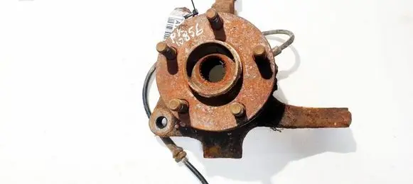 Chrysler PT Cruiser Front wheel hub