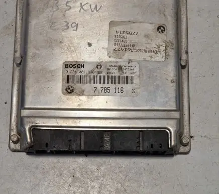 BMW 5 E39 Engine control unit/module 7785116 28RTE303 0281001830