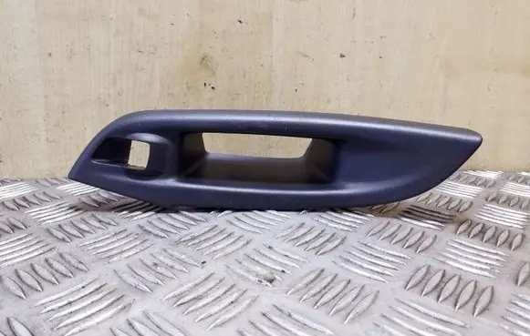 Ford Focus Rear door window switch trim BM51A237W21BEW