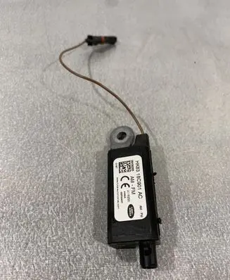 Jaguar F-Pace Aerial antenna amplifier HK8318C901AC