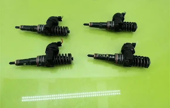 Skoda Superb B5 (3U) Fuel injectors set 038130073AG