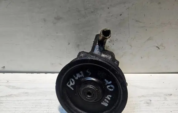Ford Focus Power steering pump 98SF3A733BA
