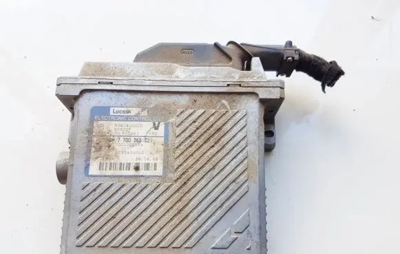 Volvo S40, V40 Engine control unit/module 7700868321 R04080002D