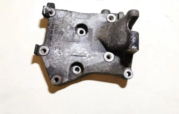 Nissan Almera N16 Engine mounting bracket 11910bm700