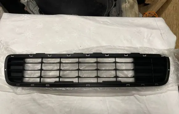 Fiat Punto (188) Front bumper upper radiator grill 735366075
