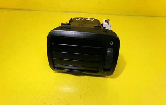Volkswagen PASSAT B5 Dashboard side air vent grill/cover trim 3B0819703D