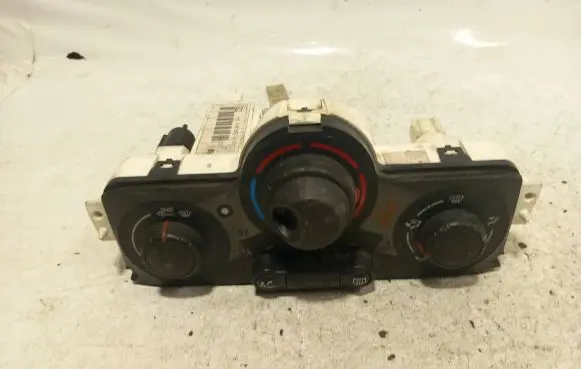 Renault Megane II Climate control unit 69420001 1666445V 20829E