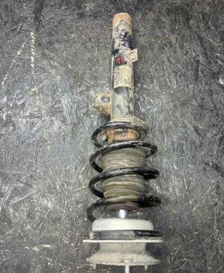BMW 3 E90 E91 Front shock absorber with coil spring 6786016