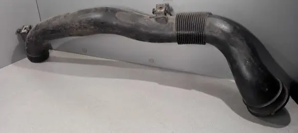 Opel Vectra C Turbo air intake inlet pipe/hose 55556519 446245