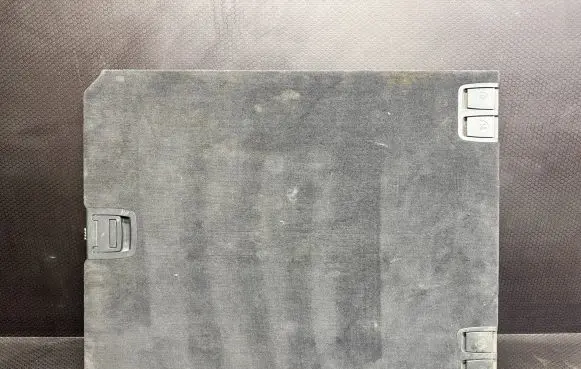 Trunk/boot floor carpet liner