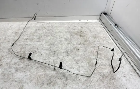 Tesla Model Y Brake line pipe/hose 