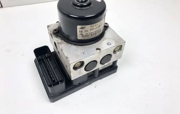 Seat Alhambra (Mk1) ABS Pump 7M3614111Q 7M3907379G