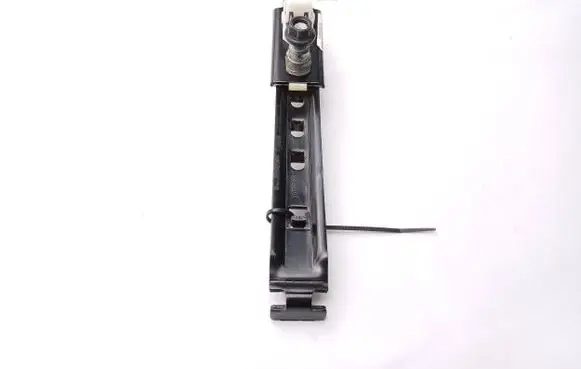 Jeep Grand Cherokee (WK) Seat belt height adjuster 04610241AD