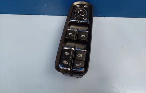 Porsche Panamera (970) Electric window control switch 7PP959858AEDML