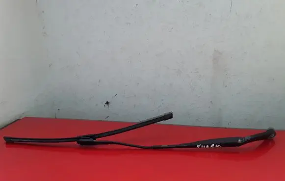 Dacia Dokker Windshield/front glass wiper blade 288817245R
