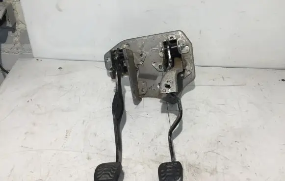 Ford Transit Custom Pedal assembly GK212450BD 291180756