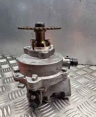 BMW 3 F30 F35 F31 Vacuum pump 8618897 3007139784 7516128