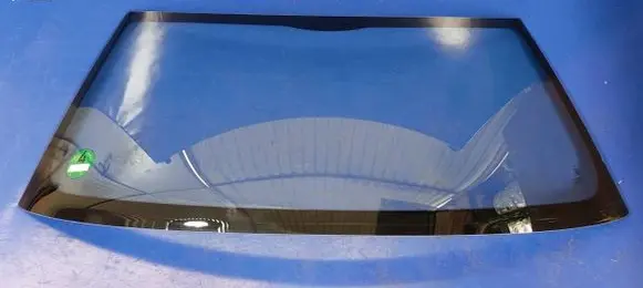 Mini One - Cooper Clubman R55 Front windscreen/windshield window 