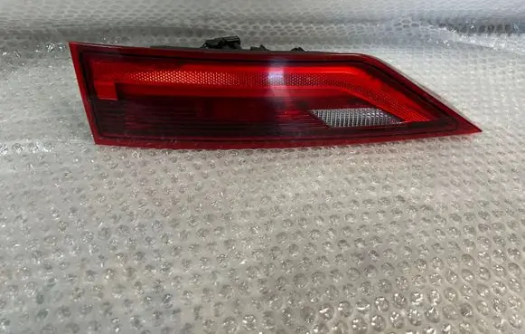 Volvo S90, V90 Tailgate rear/tail lights 31656786