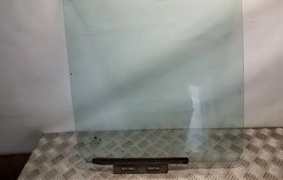 Hyundai Galloper Rear door window glass