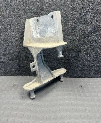 Mercedes-Benz CLK A209 C209 ABS pump bracket A2034310240 2034310240