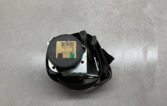 Mitsubishi Colt Rear seatbelt 602441100B 051122