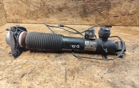 BMW X5 F15 Rear shock absorber/damper 6863178 F15H110H 10541310