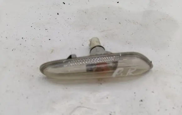 BMW 5 E60 E61 Front fender indicator light 8382104