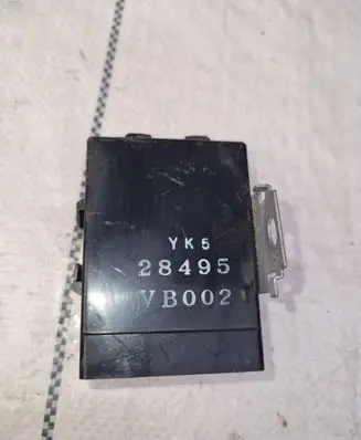 Nissan Patrol Y61 Other control units/modules 28495vb002