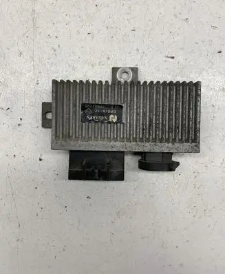Volvo S40, V40 Glow plug pre-heat relay 7700111525