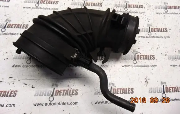 Honda CR-V Air intake hose/pipe