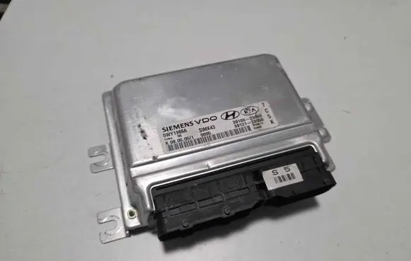 KIA Sportage Engine control unit/module 3910323050
