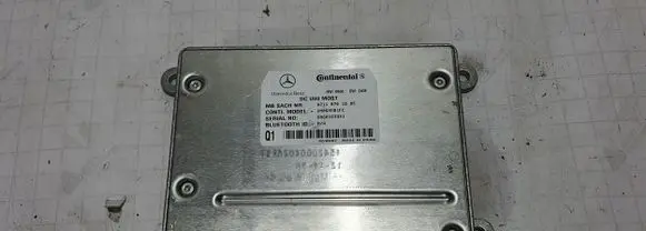 Mercedes-Benz R W251 Bluetooth control unit module A2118701885