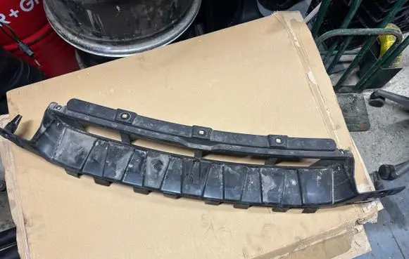 BMW X6 E71 Front bumper 51117176270 10503410