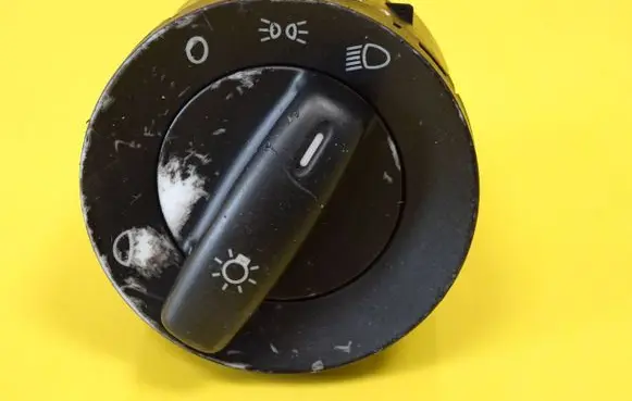 Volkswagen Touran I Light switch 1T0941431B