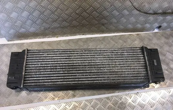 Volkswagen Crafter Intercooler radiator 880636X