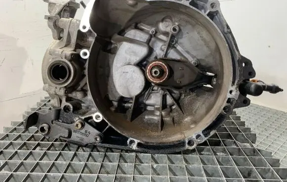 Opel Vivaro Manual 5 speed gearbox 20MB46