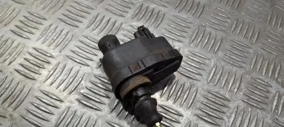 Headlight level adjustment motor