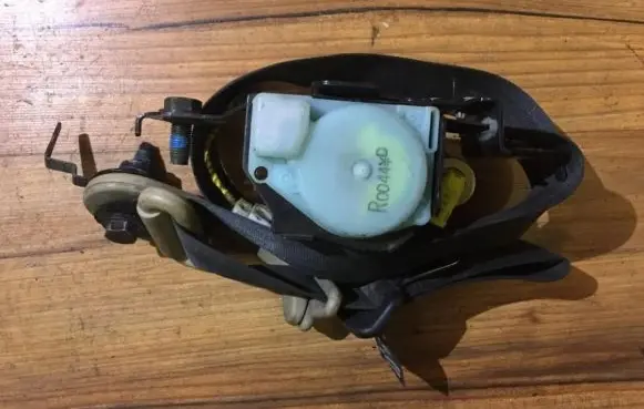 Nissan Almera N16 Front seatbelt 86884BM600